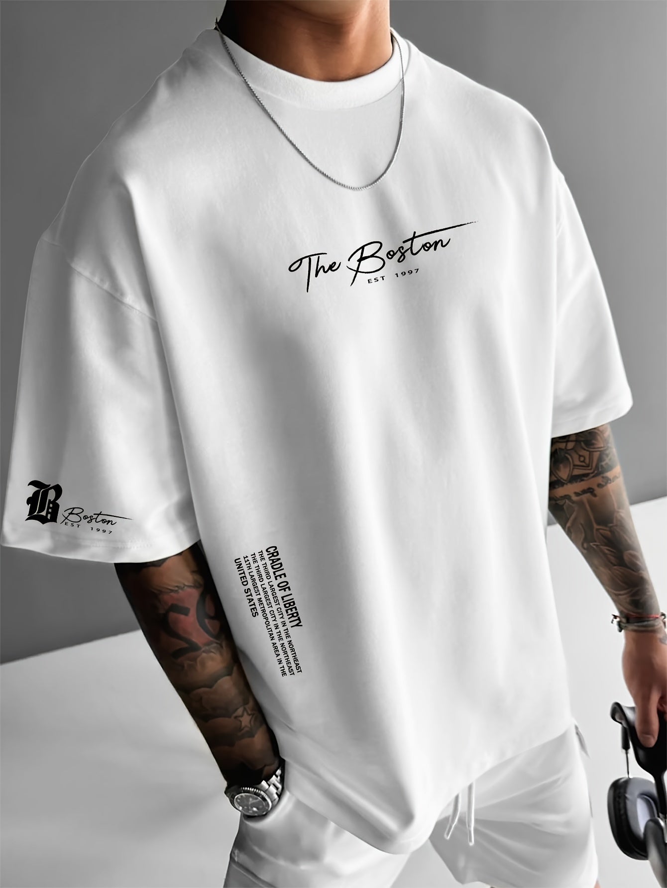Men’s Oversized T-Shirt "Boston" – Urban Streetwear Style, Lightweight and Comfortable for Summer