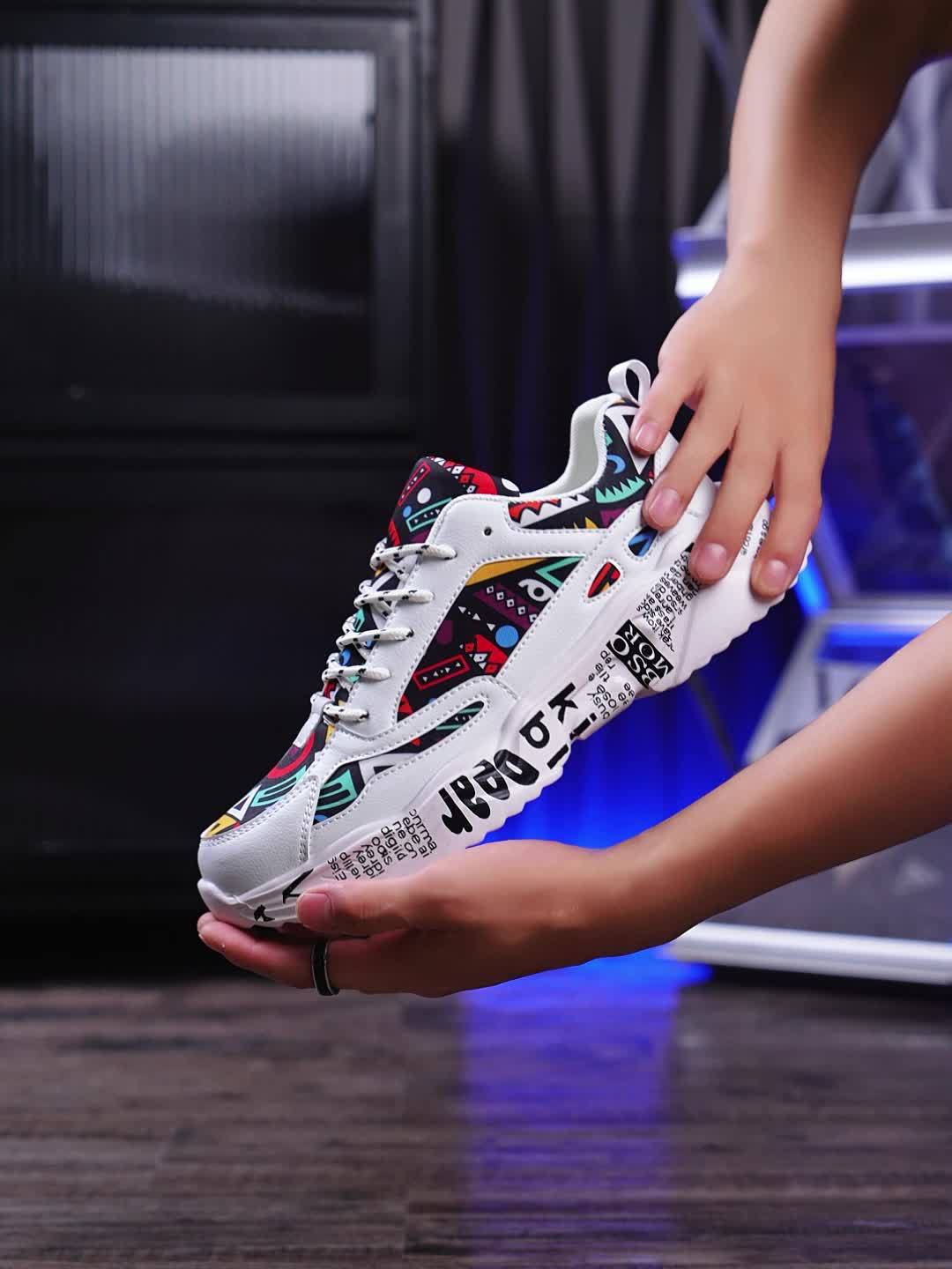 Men’s Graffiti Chunky Sneakers – Bold Streetwear Trainers with Printed Sole and Urban Art Details